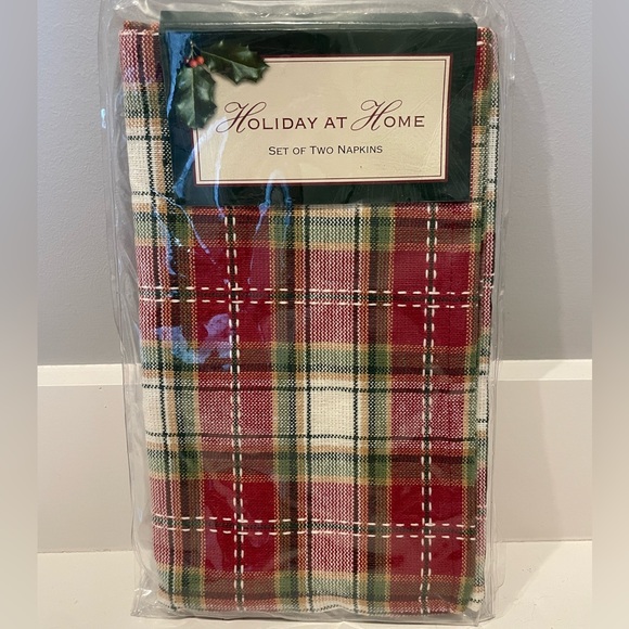 Holiday at Home Set of 2 Napkins NEW - Picture 1 of 5